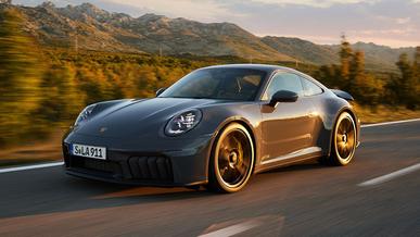 Porsche 911 обновился и впервые стал гибридом