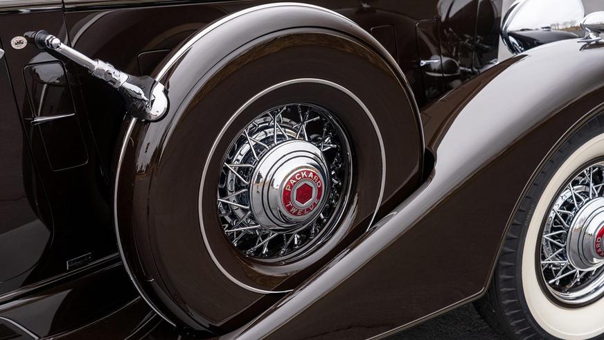 Раритетный Packard V12 на торгах в США