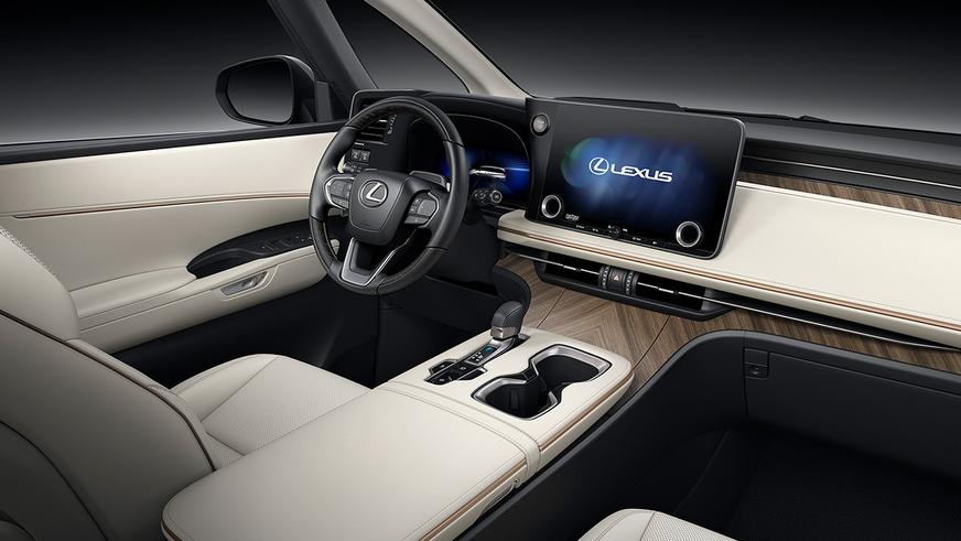 Новый Lexus LM получил турбомотор 2.4 и стал глобальным