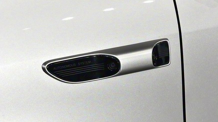 Geely открыла в КНР приём заказов на вэн V900