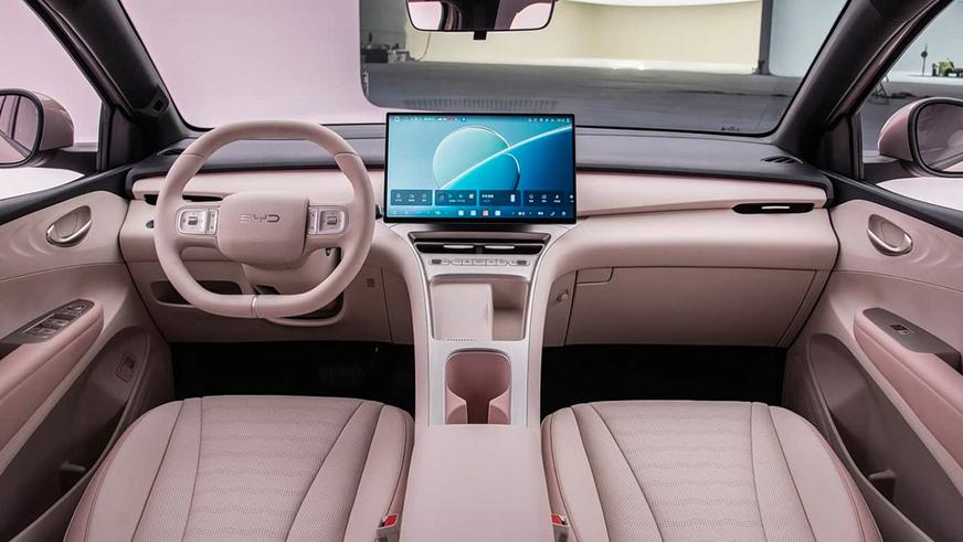 BYD Seagull сменил передний привод на задний и стал крупнее