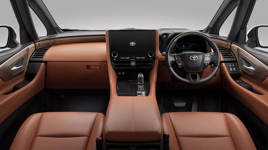 салон Toyota Alphard Spacious Lounge