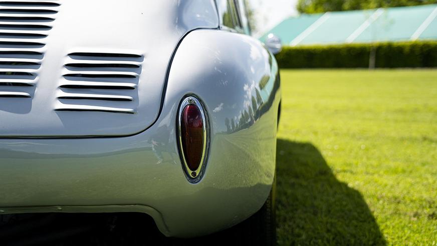 На торги выставили уникальный Porsche 356 Abarth