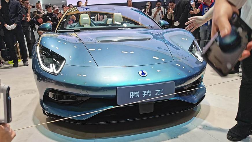 Denza показала открытый суперкар Z