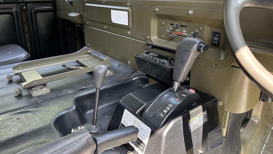 Военный Toyota Mega Cruiser пустят с молотка в США