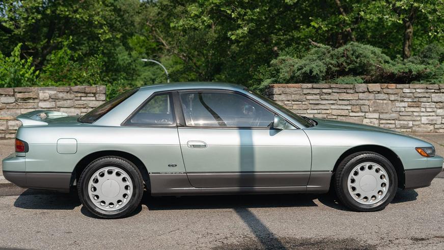 На торги выставили абсолютно стандартную Nissan Silvia S13