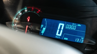 Өзбекстан билігі көліктің жүрген жолын кеміткендерді жазалайды