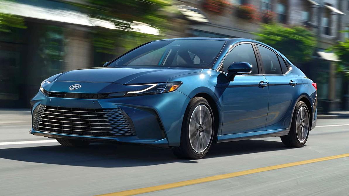 Жаңа Toyota Camry: расымен 80 бе?