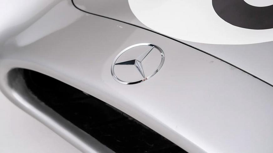 В открытой продаже впервые появился формульный Mercedes-Benz 1954 года