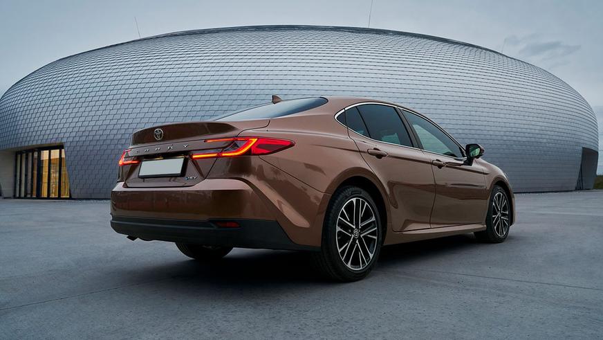 Официальная Toyota Camry 80 в Казахстане: сколько стоит?
