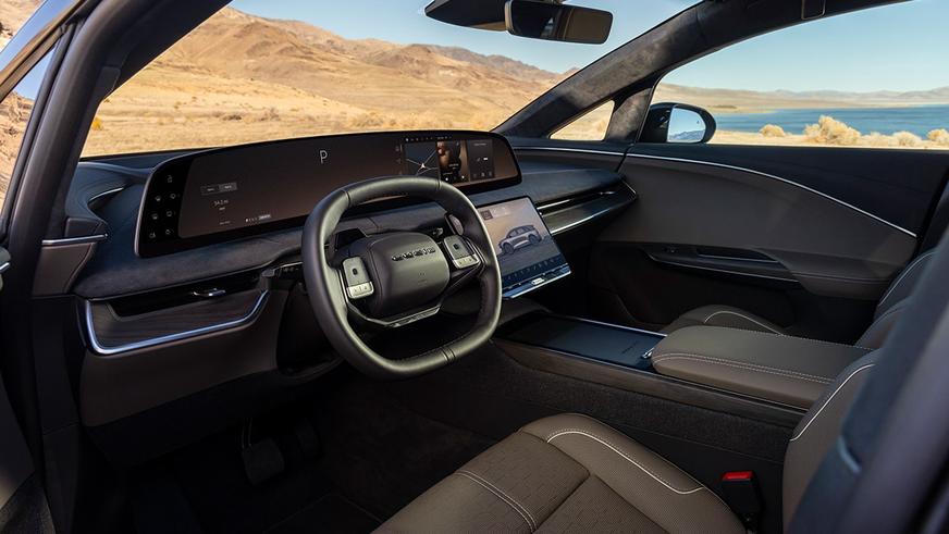 BMW iX3 стал «Всемирным автомобилем года»