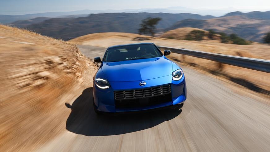 Новый Nissan Z: 400 сил и механика