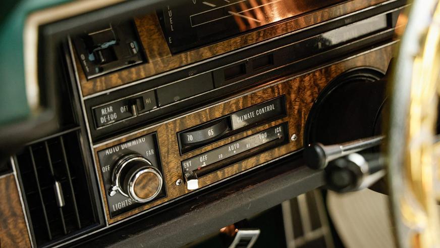 Сadillac Eldorado с рулём-эмблемой выставлен на продажу в США