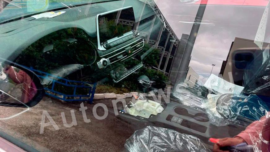 Сотни новых Kia простаивают в&nbsp;Калининграде второй год