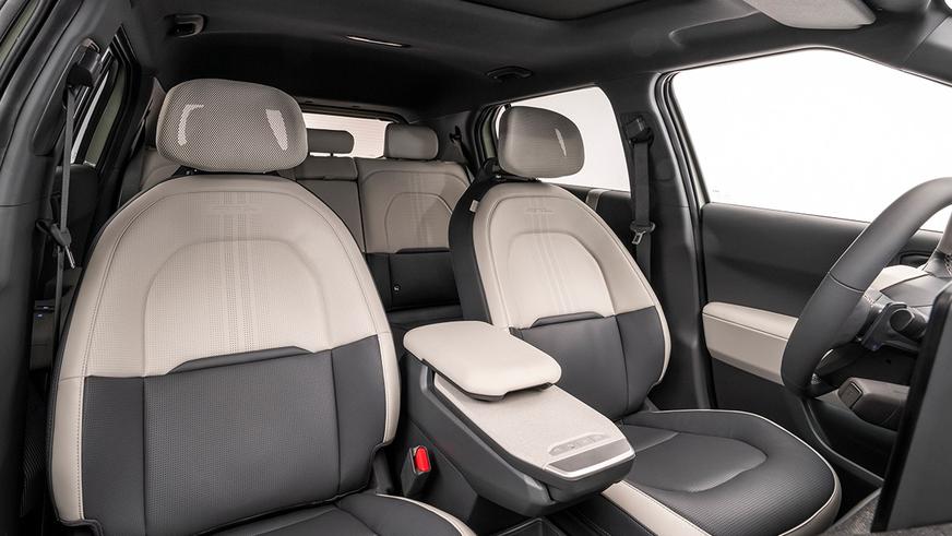 Kia показала недорогой батарейный паркетник EV3