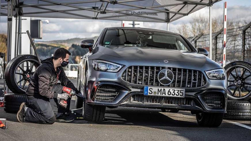 record-mercedes-amg-gt-63-s-coupe-4-portes-2020 (2)