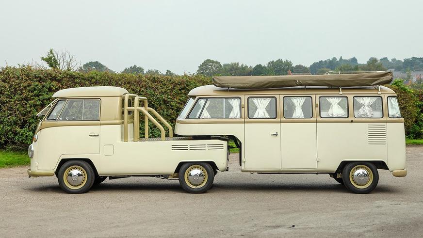 Volkswagen T2 превратили в тягач-кемпер и выставили на продажу