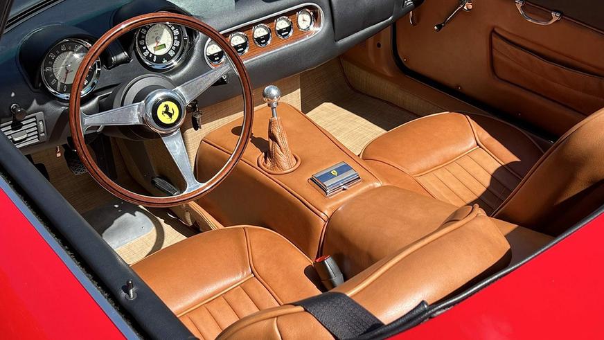 Ferrari 250 GT California Spider: если нет разницы, зачем платить больше?