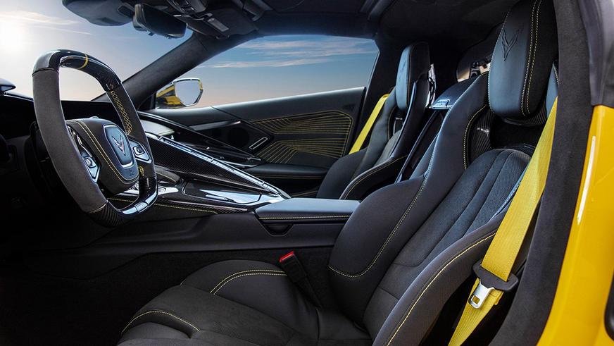 Chevrolet показала новый Corvette. У него 1064 силы