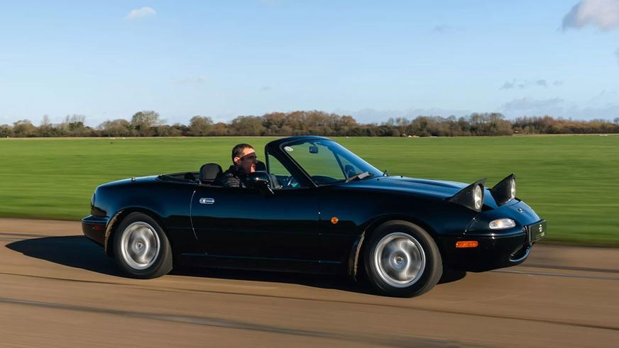 Классическую Mazda MX-5 превратили в электромобиль