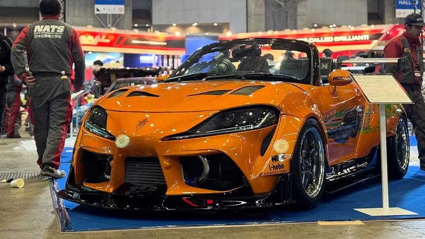 Фото дня: особые Supra и GT-R для тесных улиц