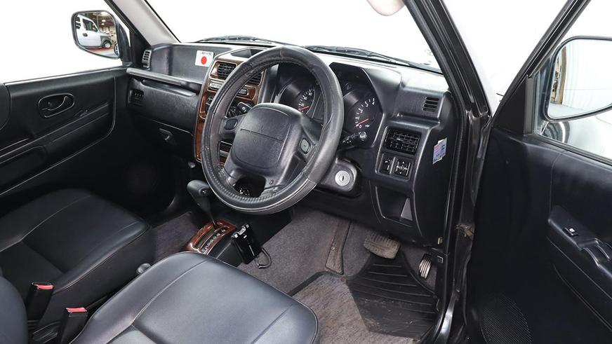 Необычный Pajero замечен в продаже