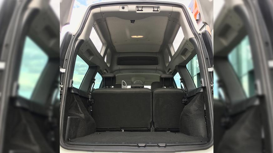 Lada Largus c необычной крышей