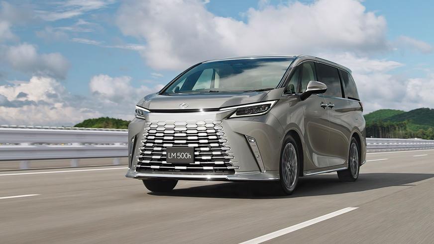Lexus LM дебютировал на глобальном рынке в самой дорогой версии