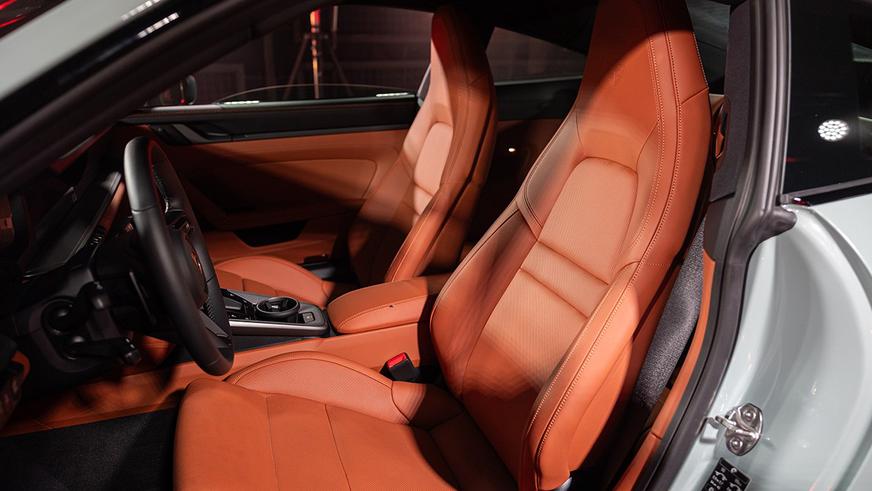 Обновлённый Porsche 911 прибыл в Казахстан
