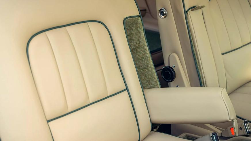 Старый Rolls-Royce Corniche стал необычным универсалом