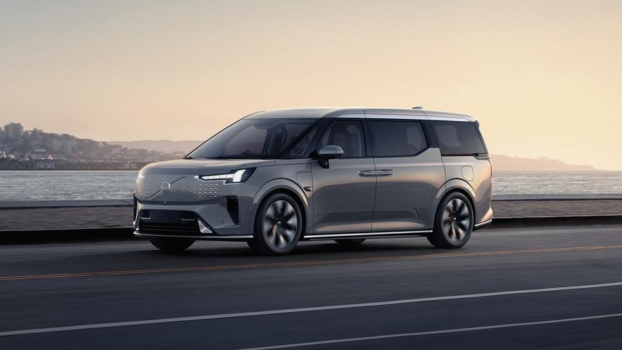 Первый минивэн Volvo оценили в 112 тысяч долларов