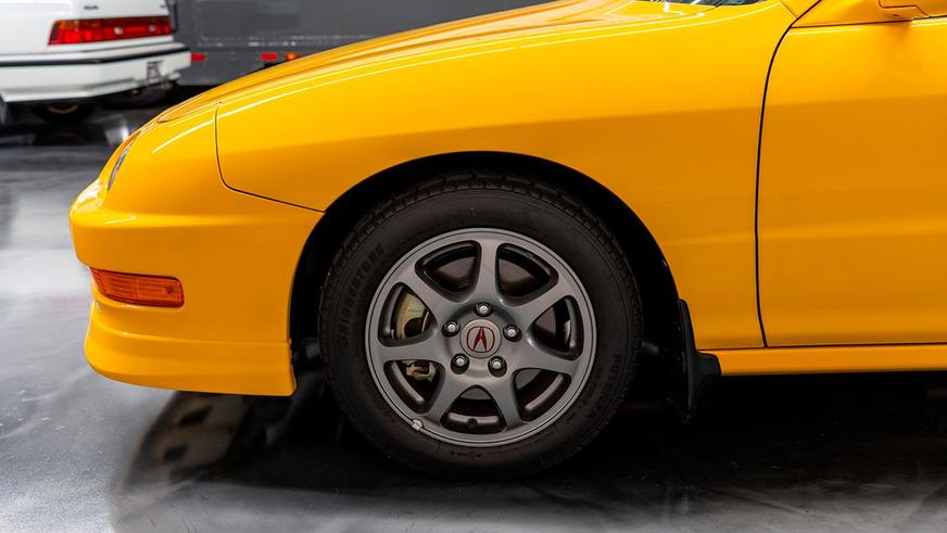 В США за 25-летнюю Acura заплатили 204 000 долларов