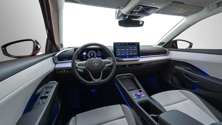 Новый Volkswagen T-Roc выйдет на рынок только как гибрид