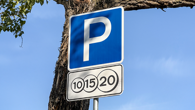 Платные парковки в Алматы появились и в спальных районах