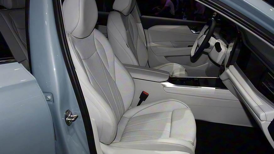 Volkswagen пообещал сделать Passat гибридом в Китае