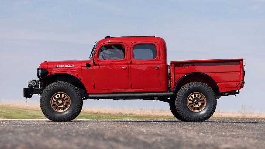 Старый грузовичок продают по цене суперкара