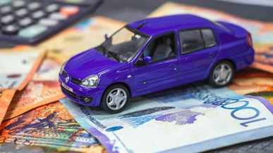 Страховку для новичков предлагают сделать на треть дешевле