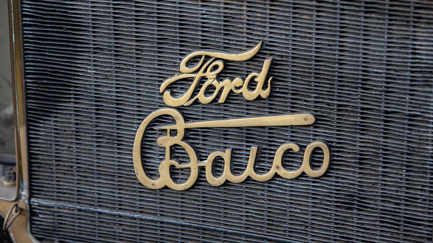 Продаётся антикварный автодом с печью внутри