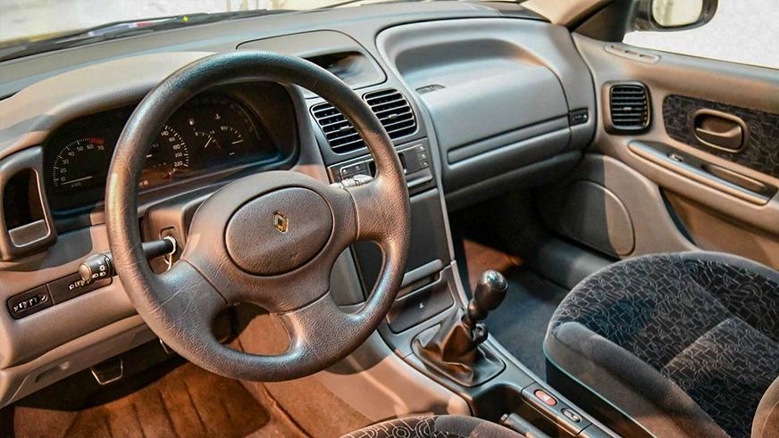 Живучая Laguna. Даже в Казахстане