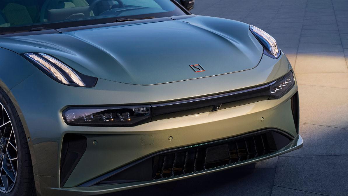 Zeekr&nbsp;001 бензинді турбомотормен жүреді