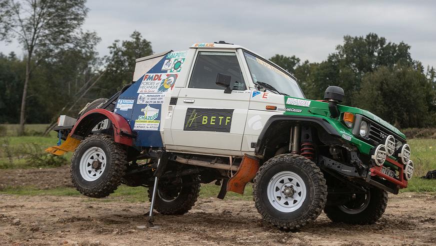 Старый Land Cruiser для «Дакара» пустят с молотка