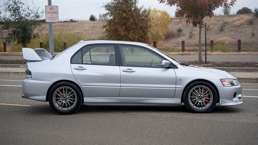 Lancer Evo IX почти без пробега нашли в США