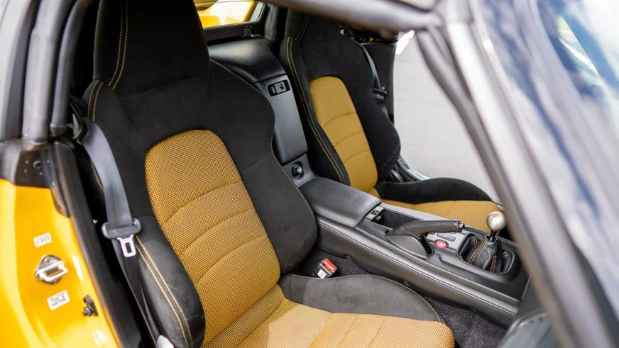 Honda S2000 без пробега продали за… $200 000