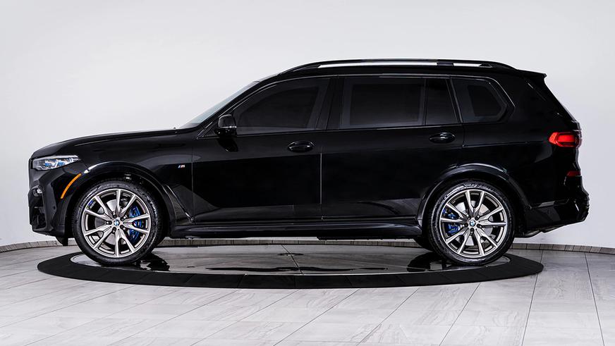 Представлен бронированный BMW X7