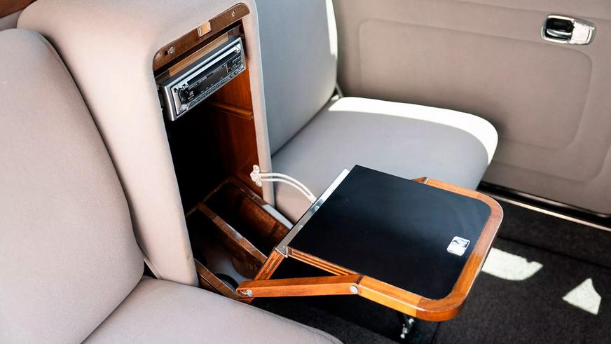 Лимузин VW Beetle по прозвищу Rollswagen пустят с молотка