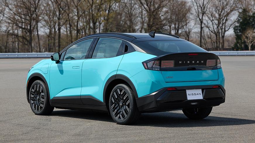 Nissan Leaf в третьем поколении стал кроссовером