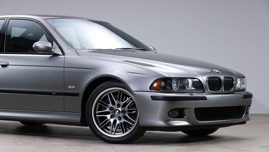 За BMW M5 (E39) готовы отдать более 100 000 долларов