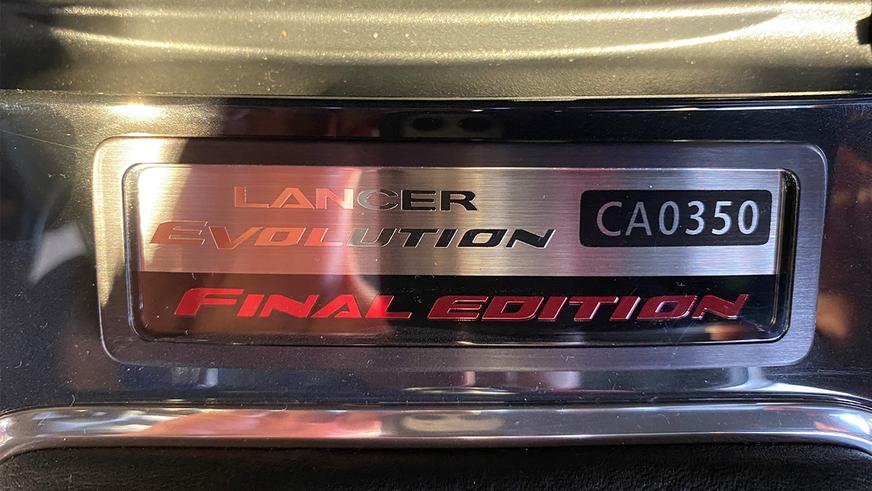 За один из последних Mitsubishi Lancer Evo просят более ста тысяч долларов
