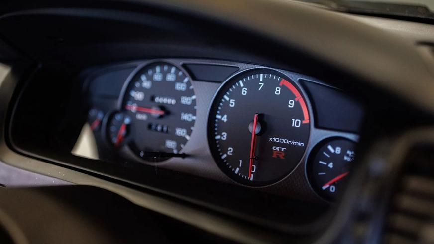 Практически новый Nissan Skyline GT-R продадут на аукционе