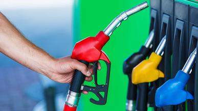 Вице-премьер РК Роман Скляр: Альтернативы действующей системе ценообразования на бензин нет